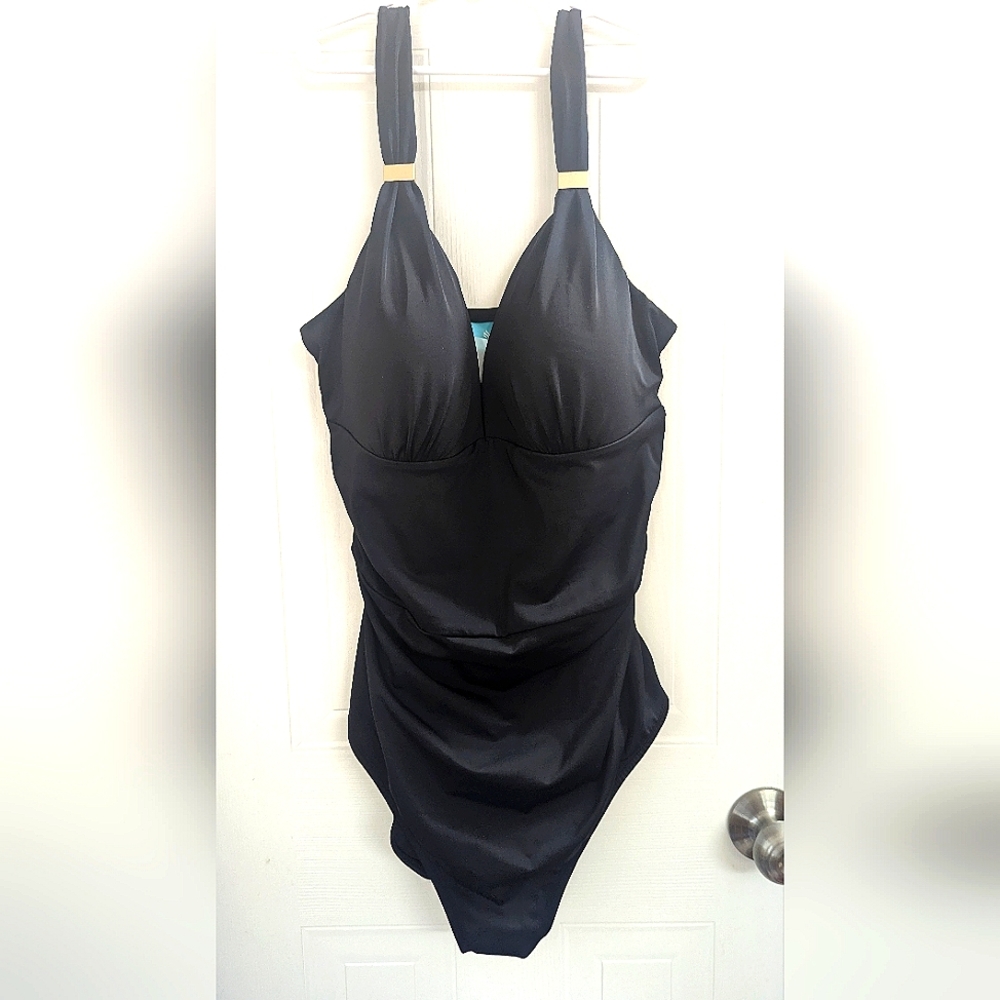 NWT Coastal Blue 💙 large - black